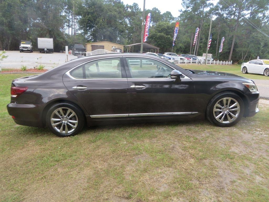 Lexus LS 460  2016