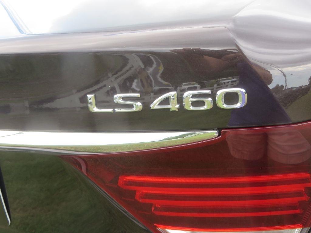 Lexus LS 460  2016