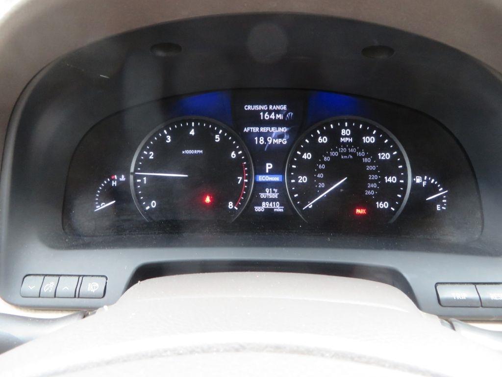 Lexus LS 460  2016