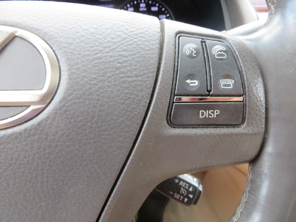 Lexus LS 460  2016