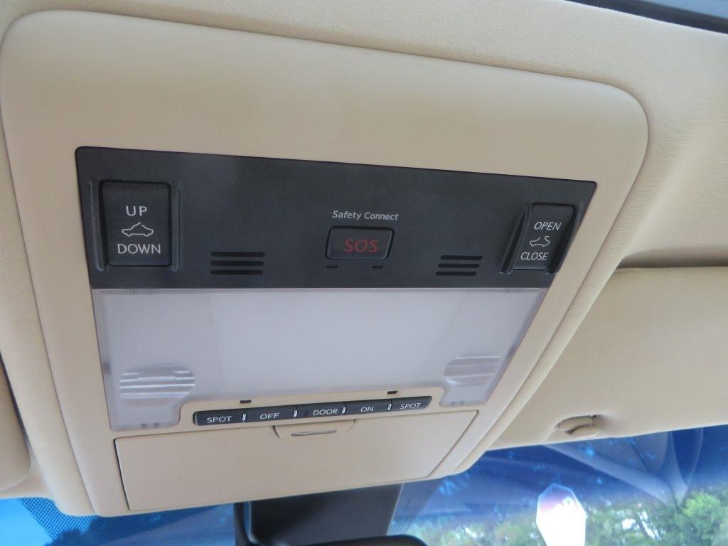 Lexus LS 460  2016