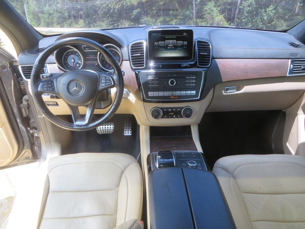 Mercedes-Benz GLE  2016