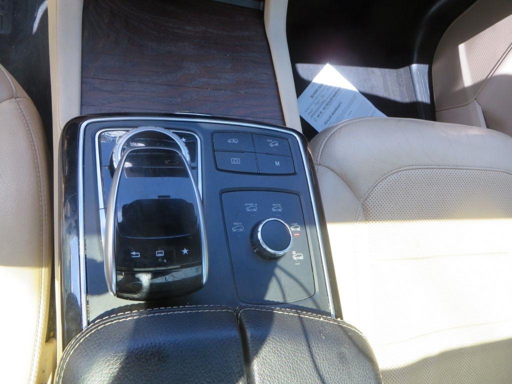 Mercedes-Benz GLE  2016