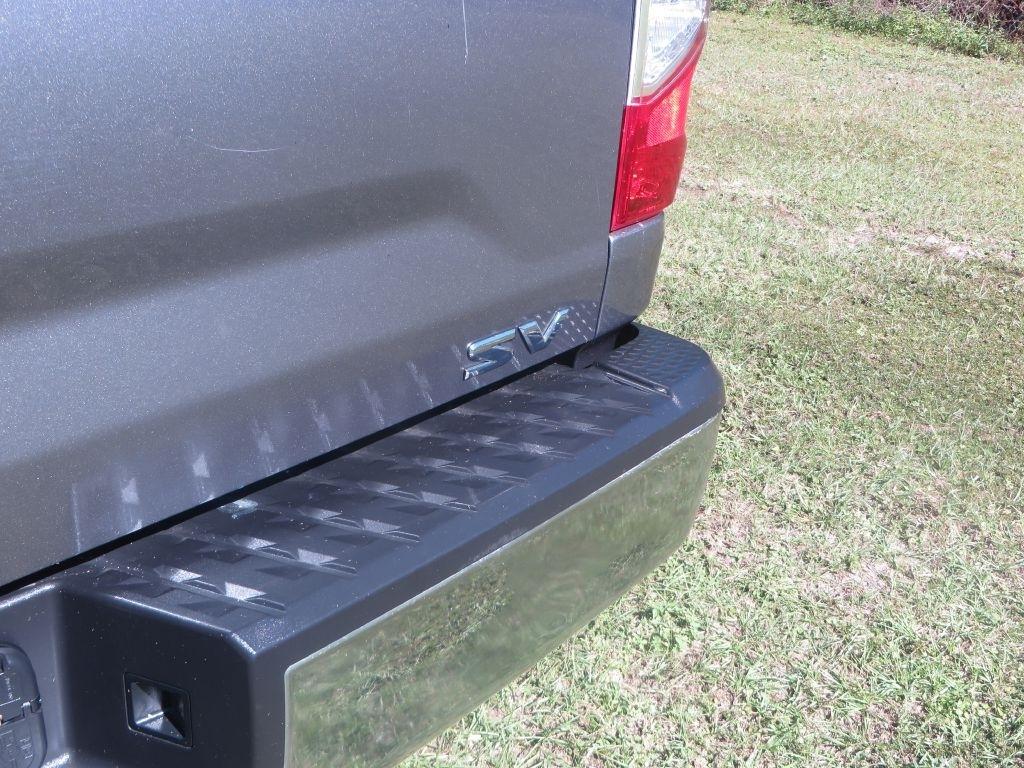 Nissan Titan  2017