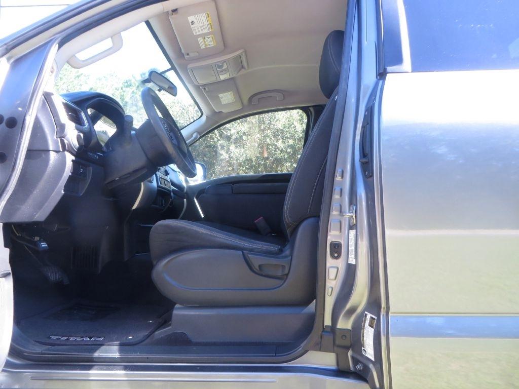 Nissan Titan  2017