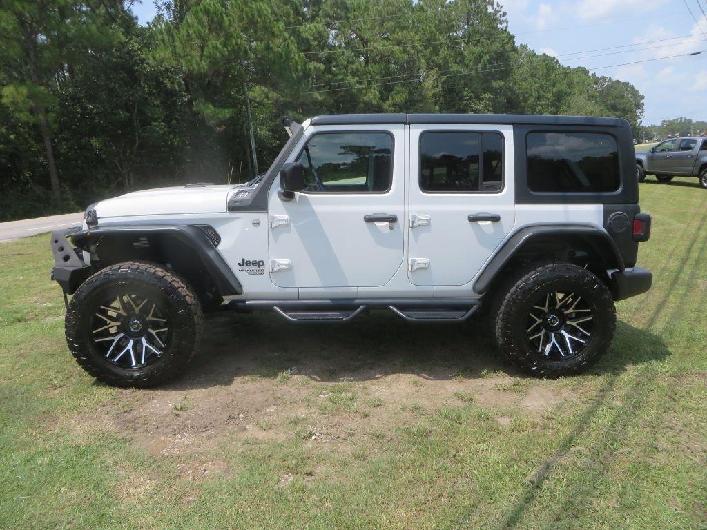 Jeep Wrangler  2021