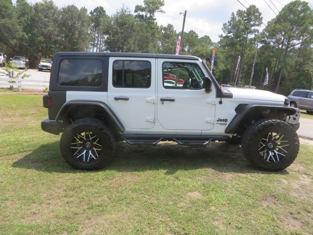 Jeep Wrangler  2021