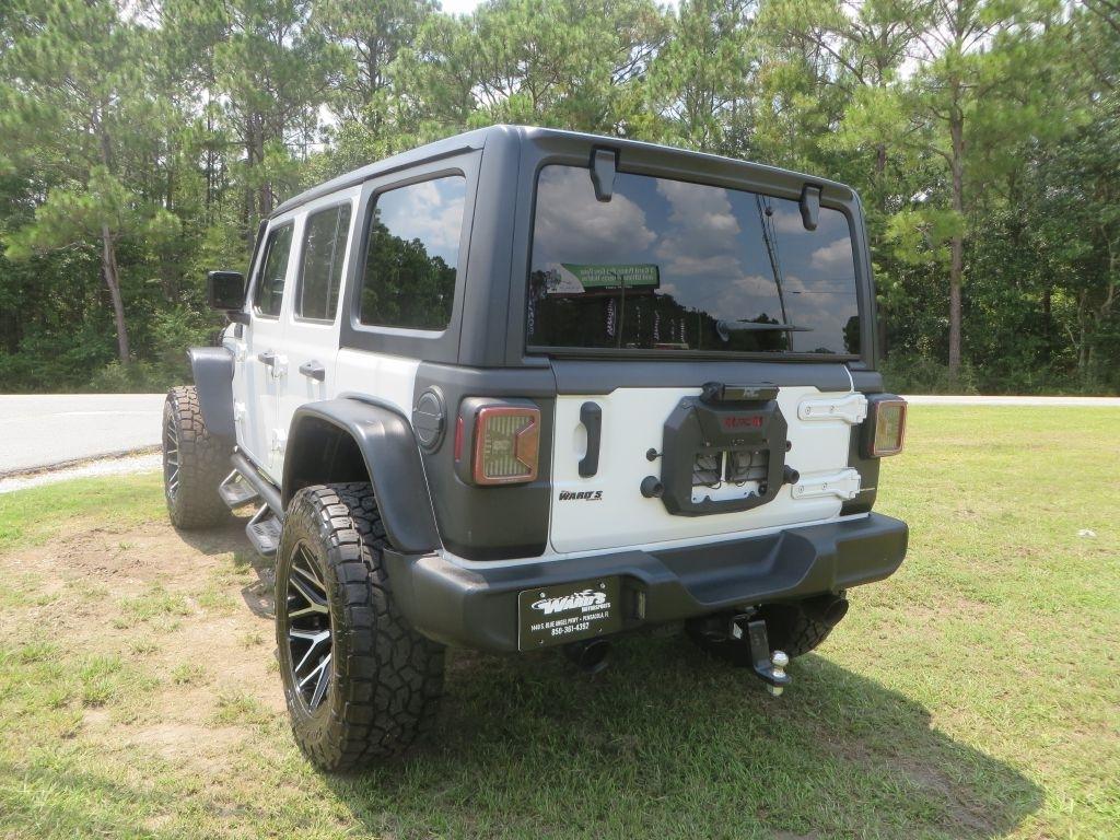 Jeep Wrangler  2021