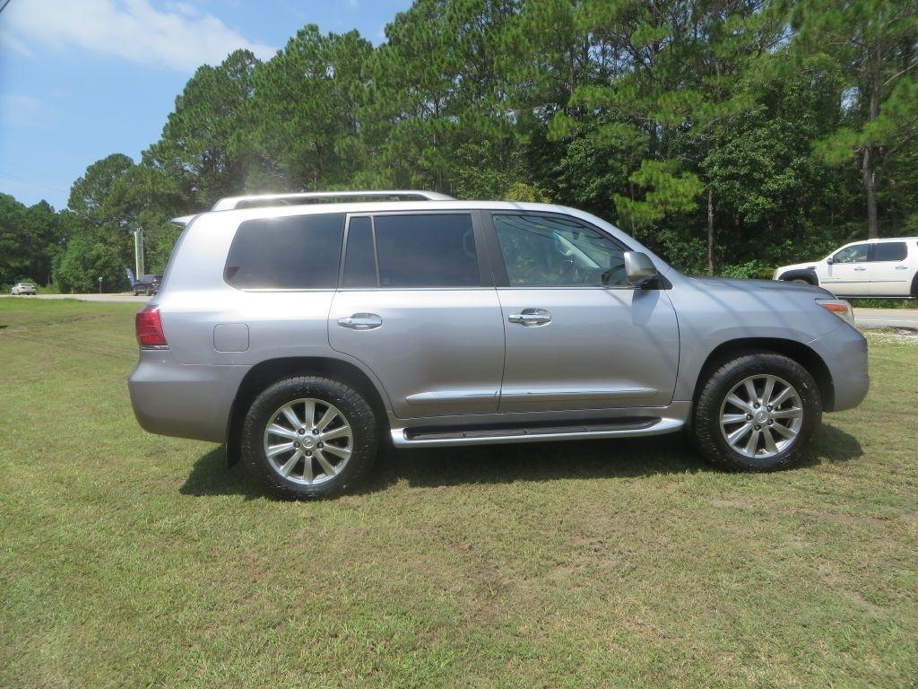 Lexus LX 570  2009