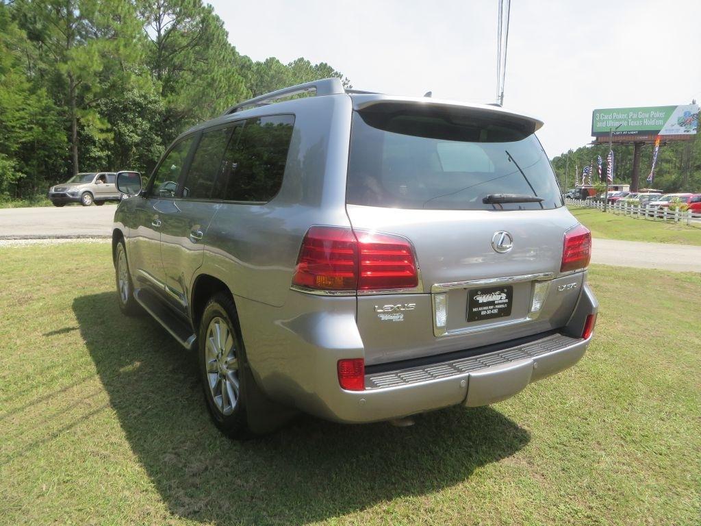 Lexus LX 570  2009