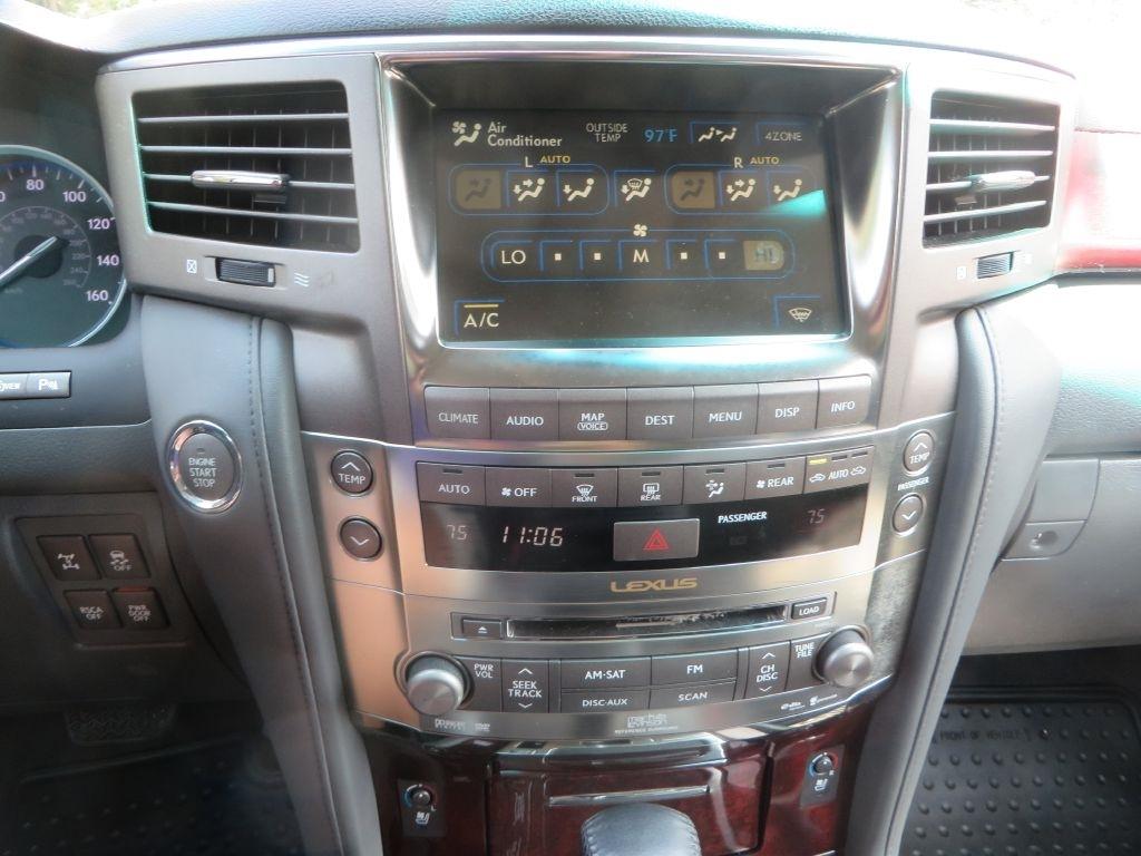 Lexus LX 570  2009
