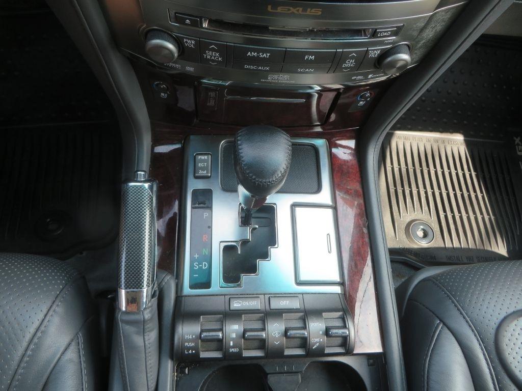 Lexus LX 570  2009