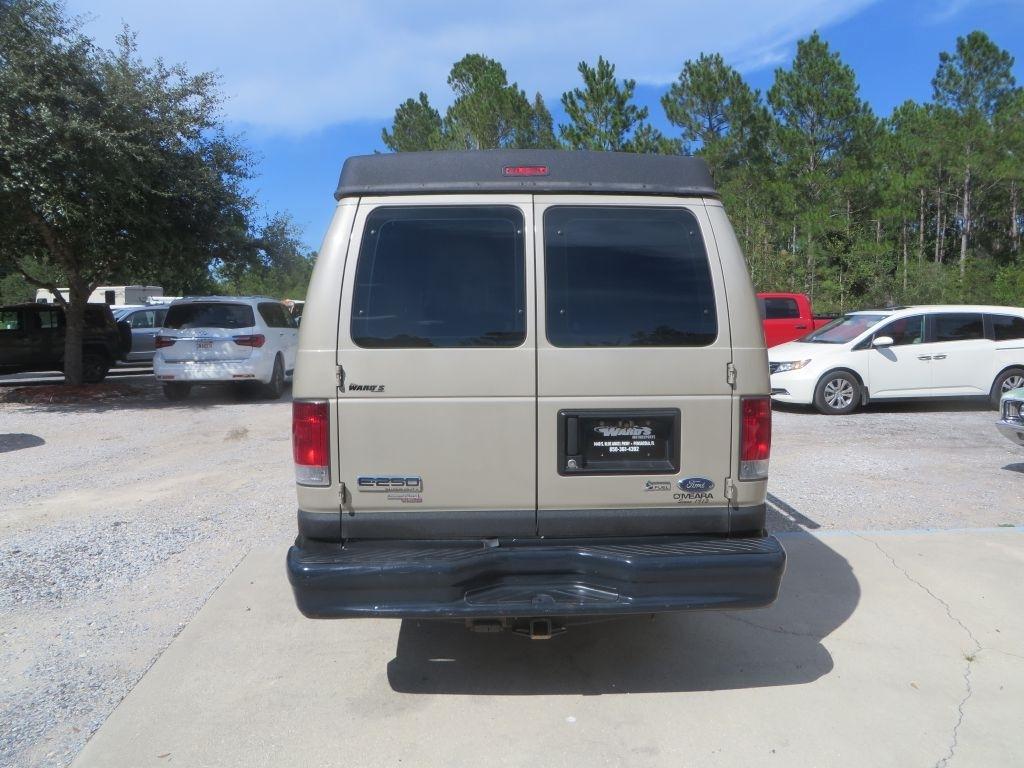 Ford Econoline Cargo Van  2012