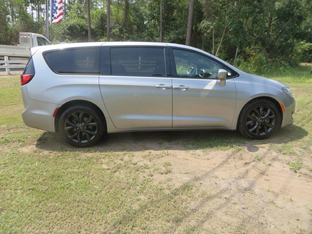 Chrysler Pacifica  2018