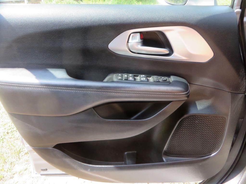 Chrysler Pacifica  2018