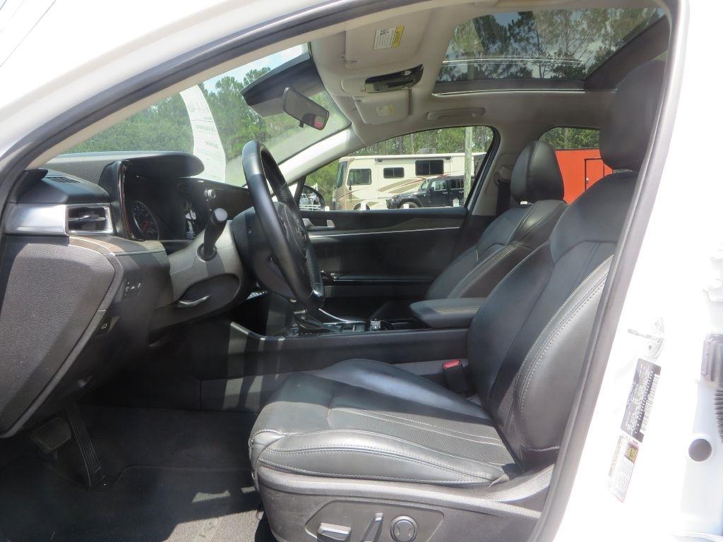 Kia K5  2023