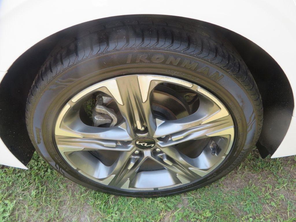 Kia K5  2023