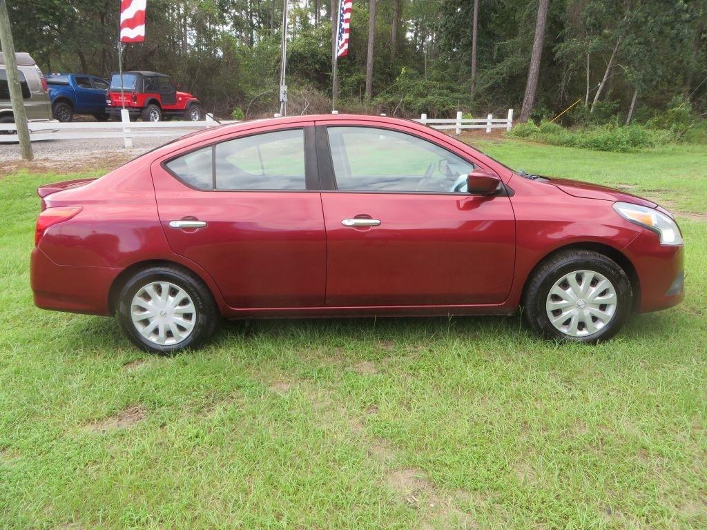 Nissan Versa Sedan  2017