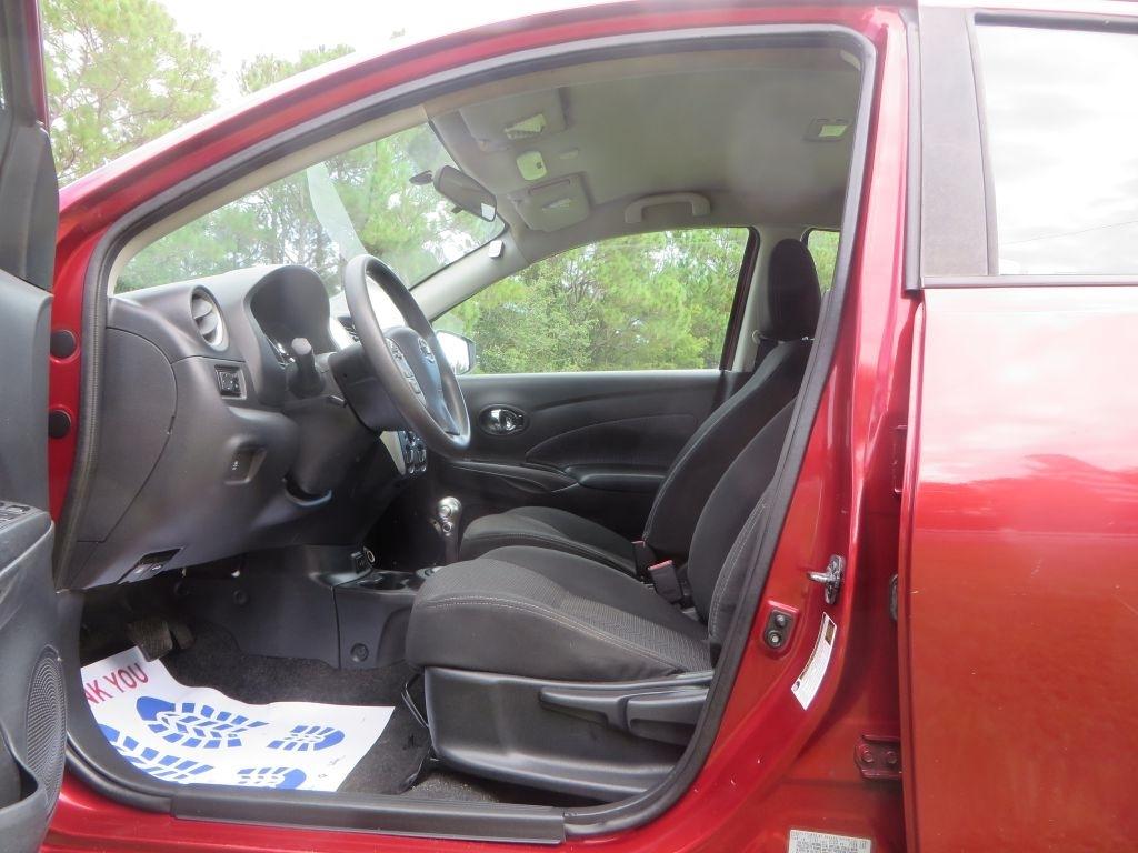 Nissan Versa Sedan  2017