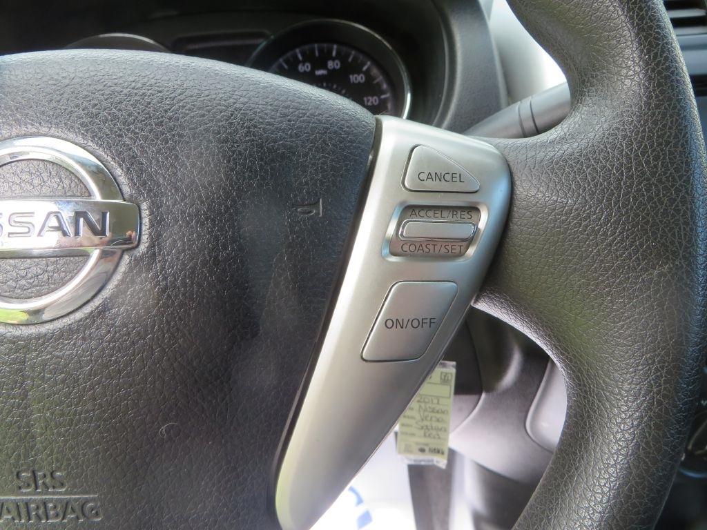 Nissan Versa Sedan  2017