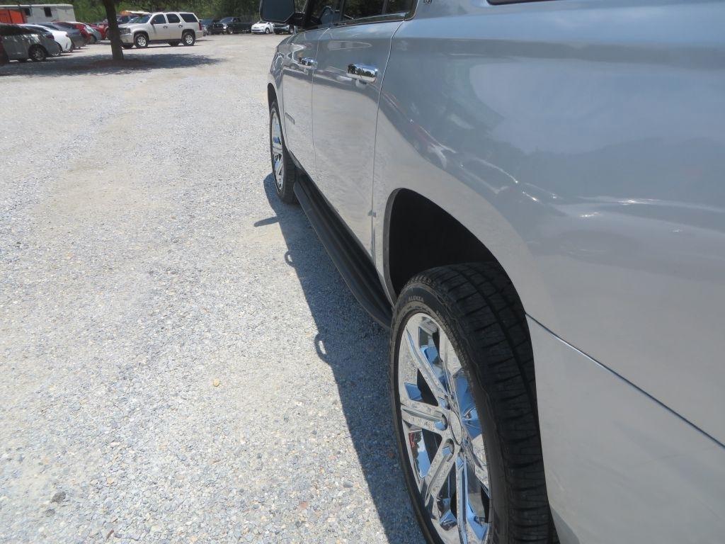 Chevrolet Suburban  2018