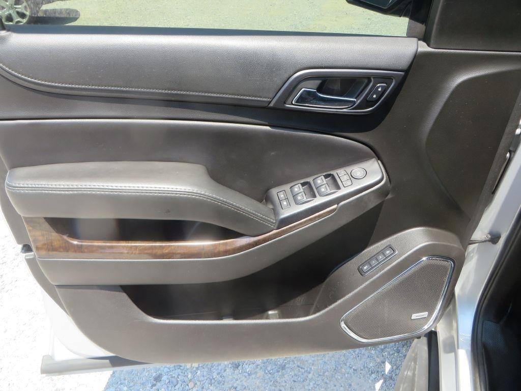 Chevrolet Suburban  2018