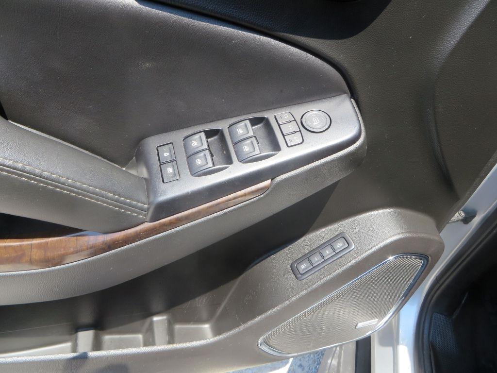 Chevrolet Suburban  2018