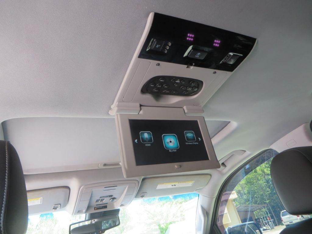 Chevrolet Suburban  2018