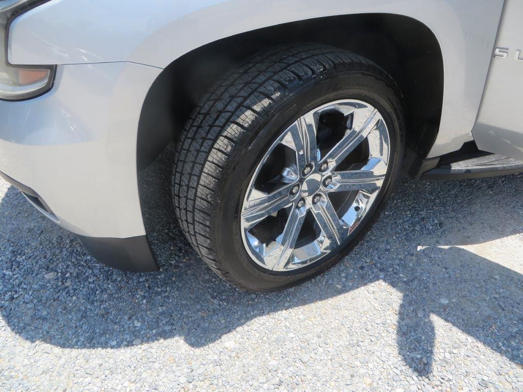 Chevrolet Suburban  2018