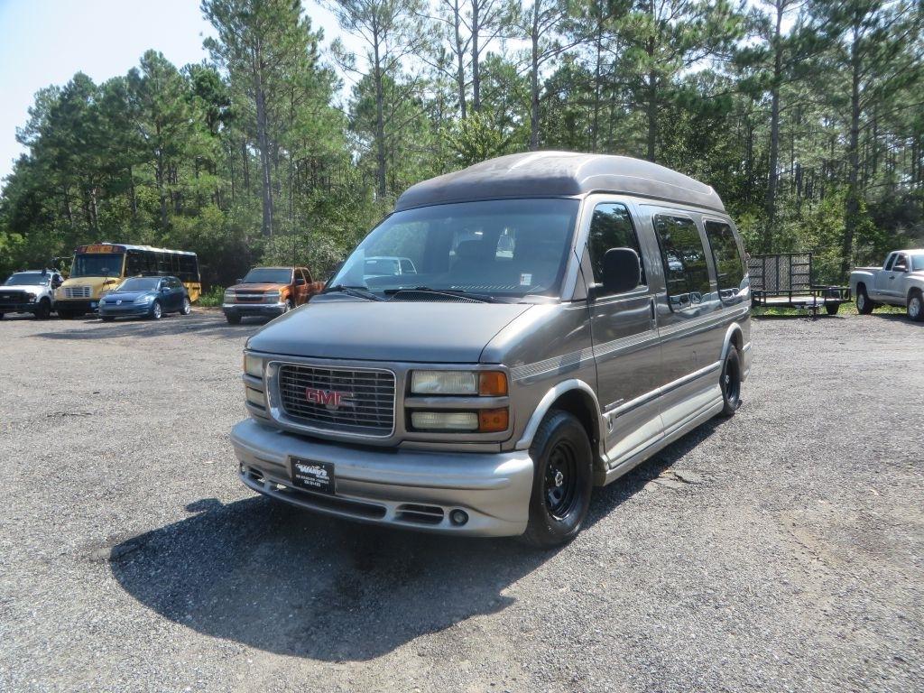 GMC Savana Passenger  2002