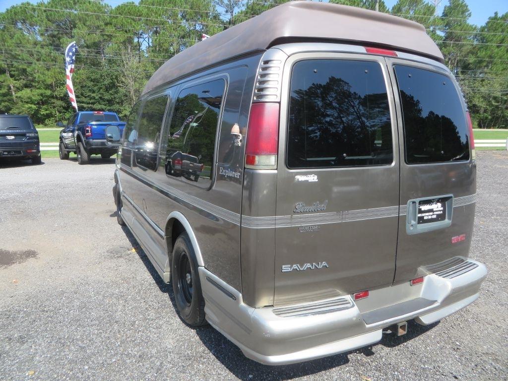 GMC Savana Passenger  2002
