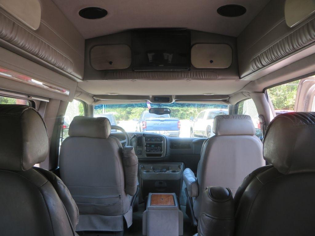 GMC Savana Passenger  2002