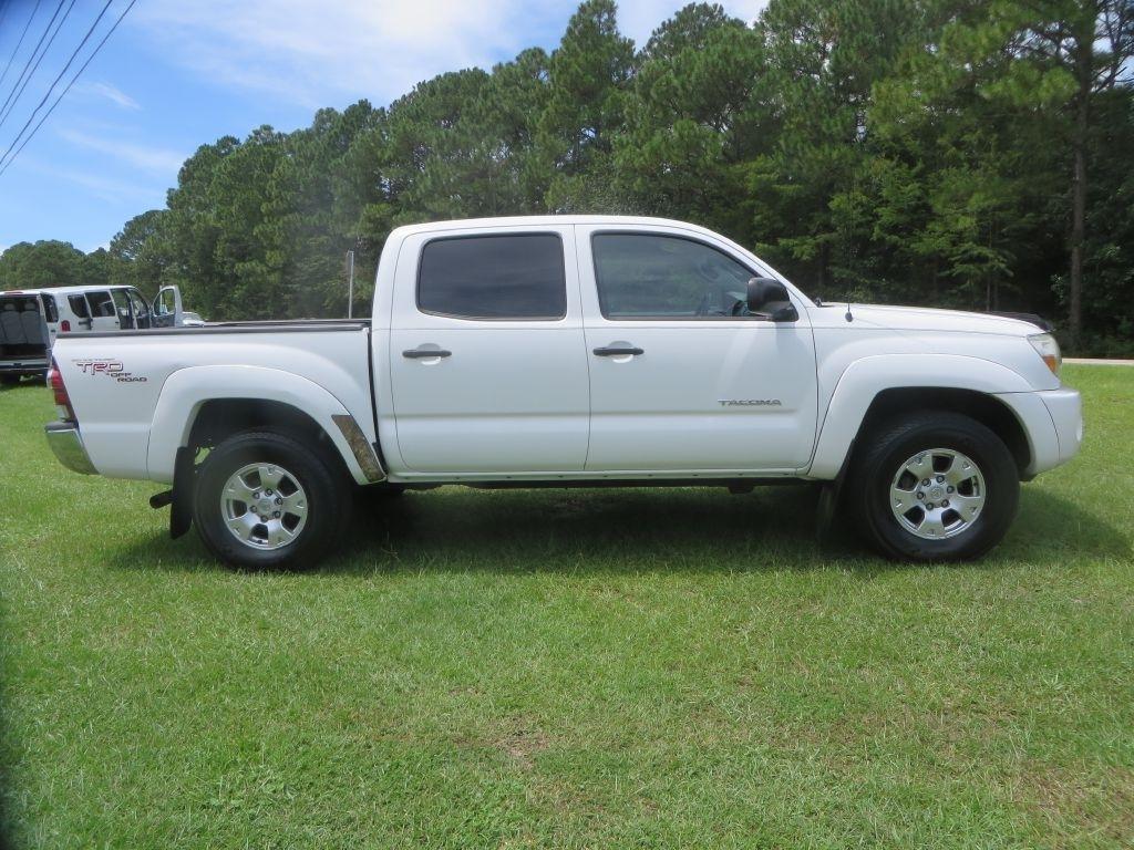 Toyota Tacoma  2011