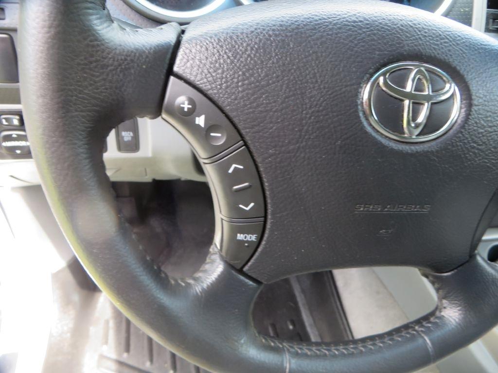 Toyota Tacoma  2011