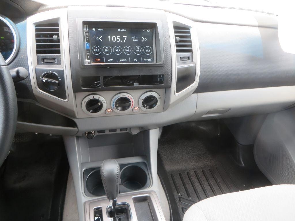 Toyota Tacoma  2011