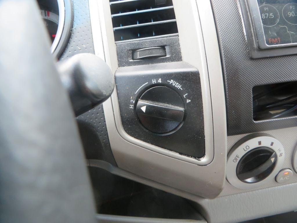 Toyota Tacoma  2011