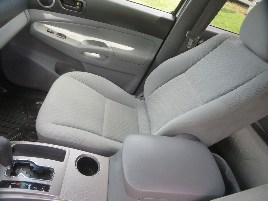 Toyota Tacoma  2011