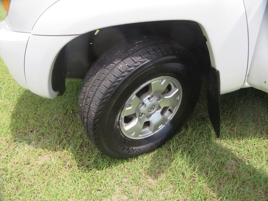 Toyota Tacoma  2011