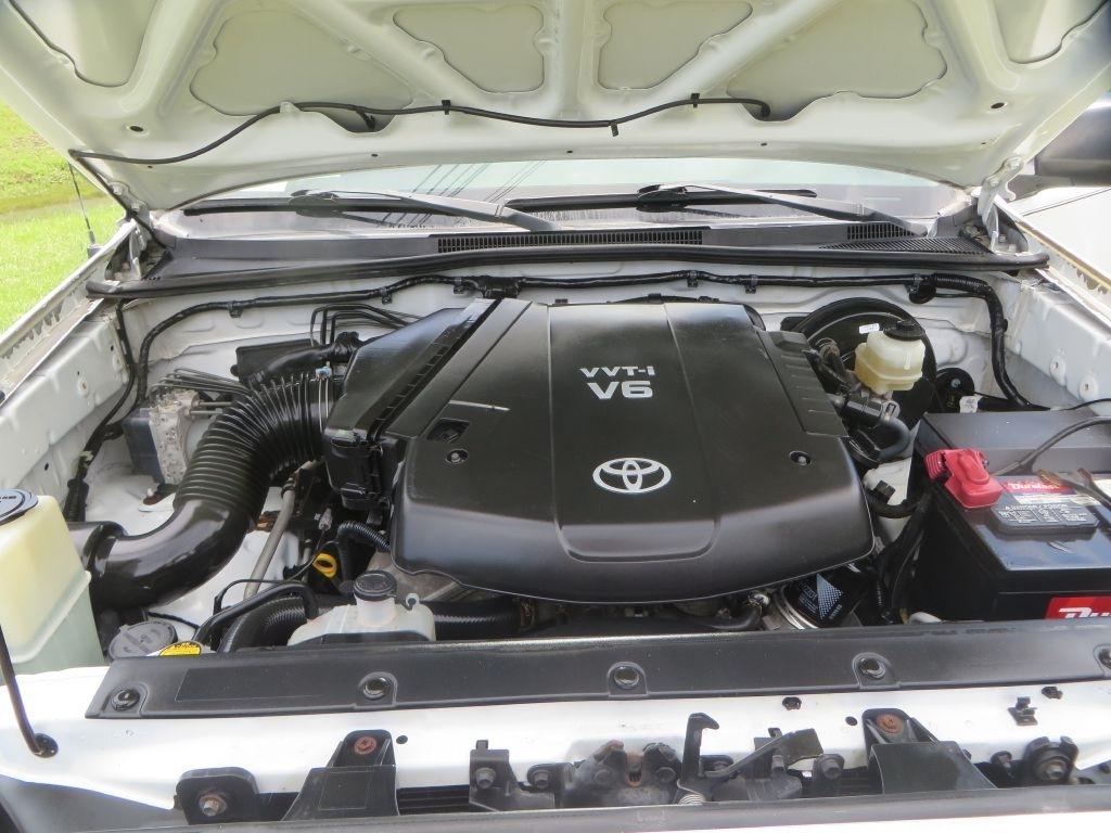 Toyota Tacoma  2011
