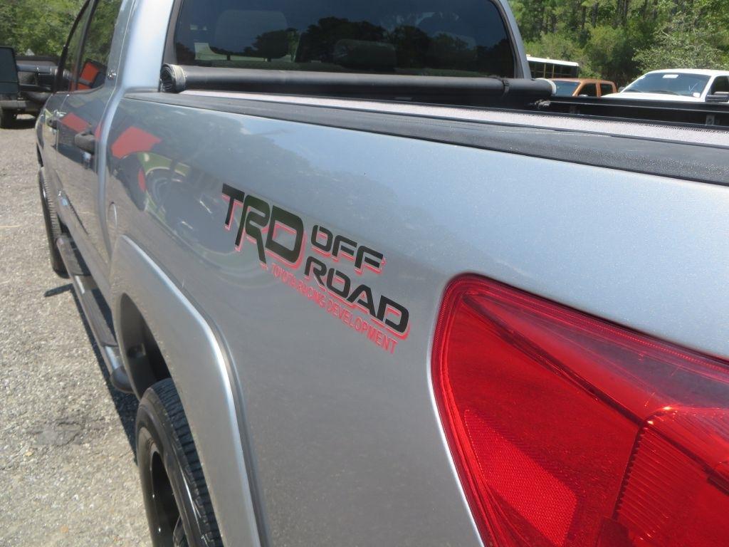 Toyota Tundra 4WD Truck  2012