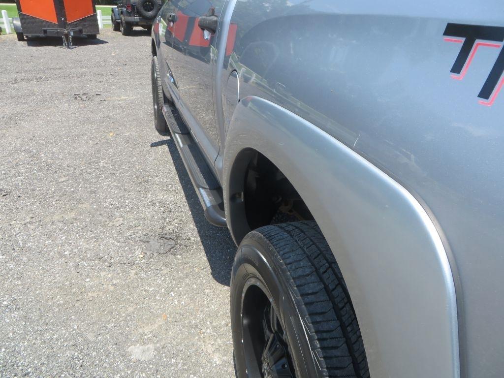 Toyota Tundra 4WD Truck  2012