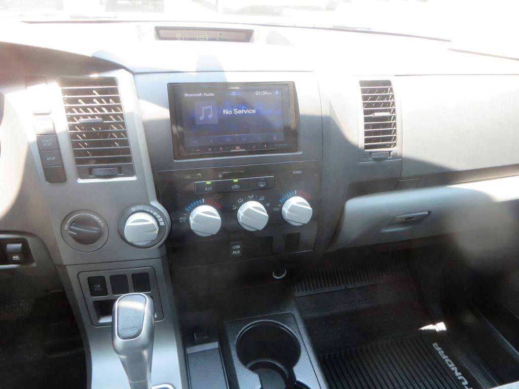 Toyota Tundra 4WD Truck  2012