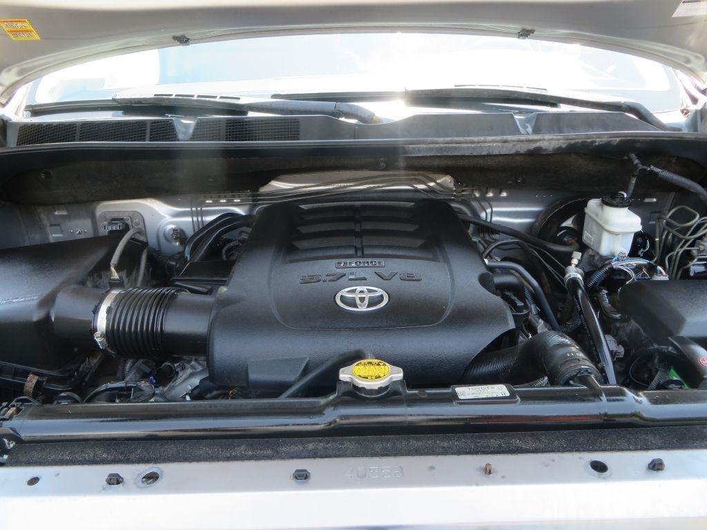 Toyota Tundra 4WD Truck  2012