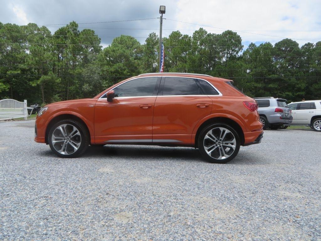 Audi Q3  2021