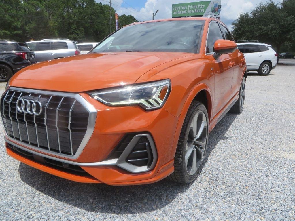 Audi Q3  2021