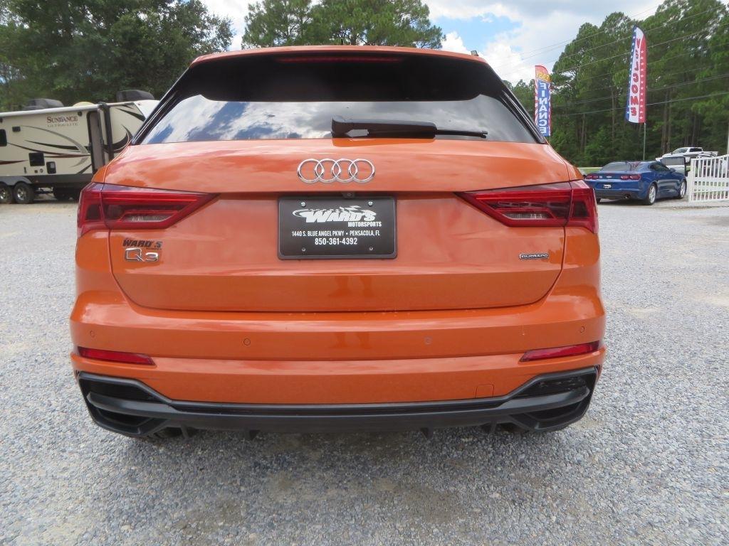 Audi Q3  2021