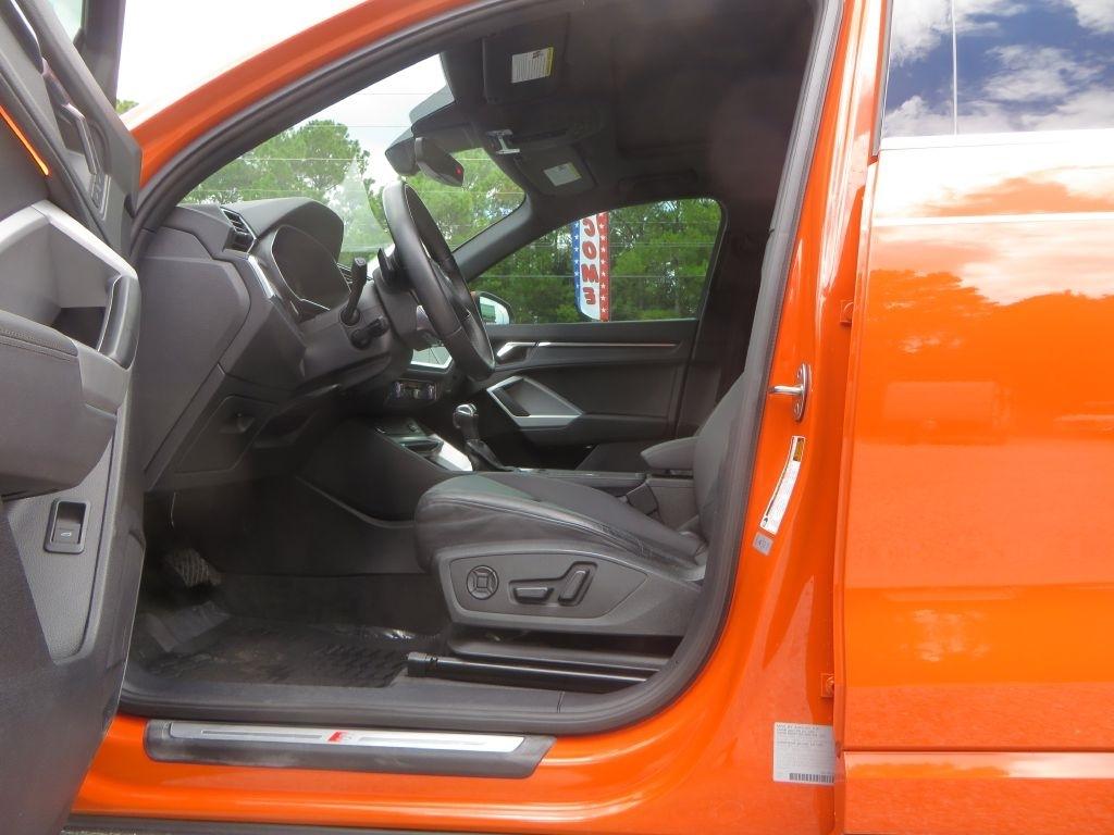 Audi Q3  2021