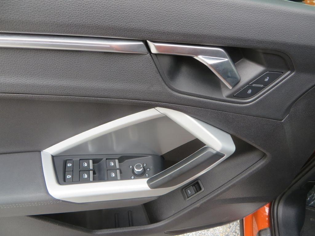 Audi Q3  2021