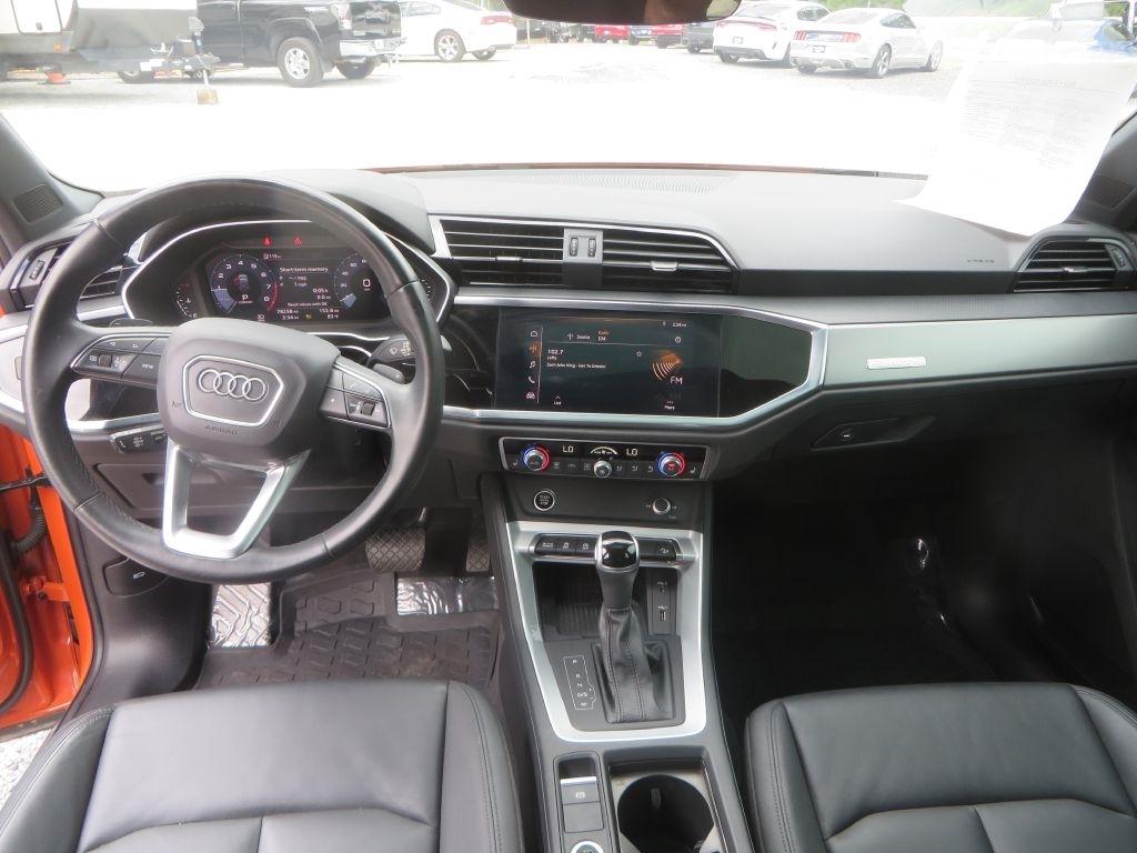 Audi Q3  2021