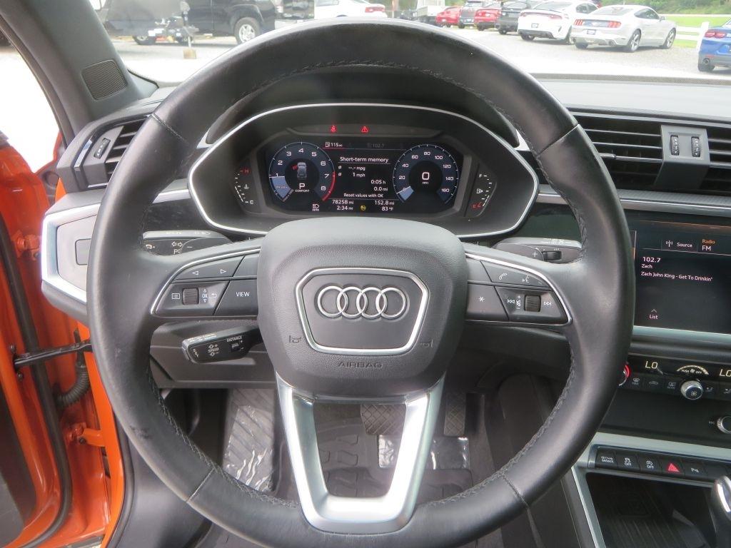 Audi Q3  2021